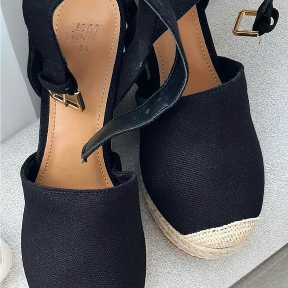H&M Black Canvas Espadrilles with Cream Sole - Picture 3 of 8